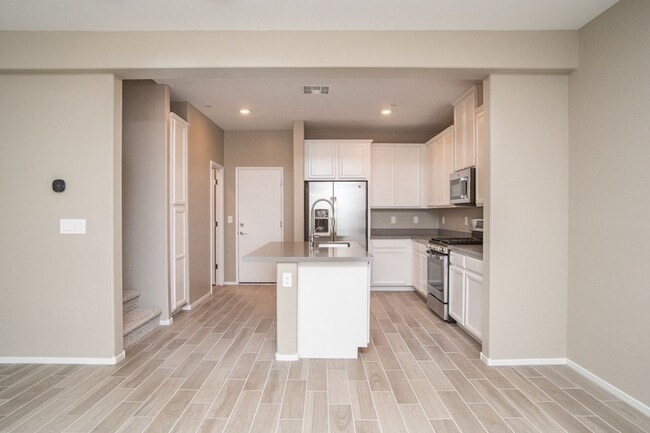 Building Photo - COMING SOON!! GorgeousTownhome in Summerlin