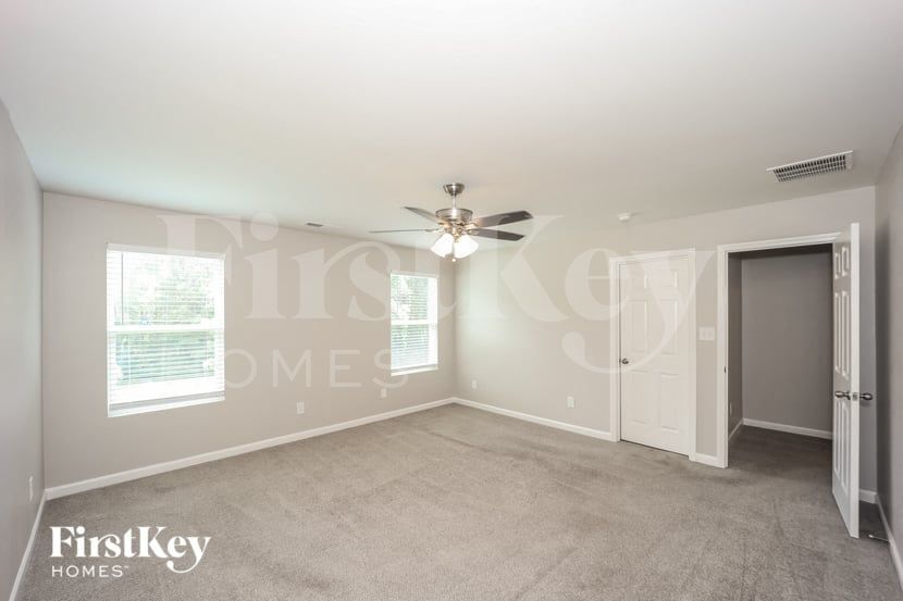 Building Photo - 59 Hill Top Circle