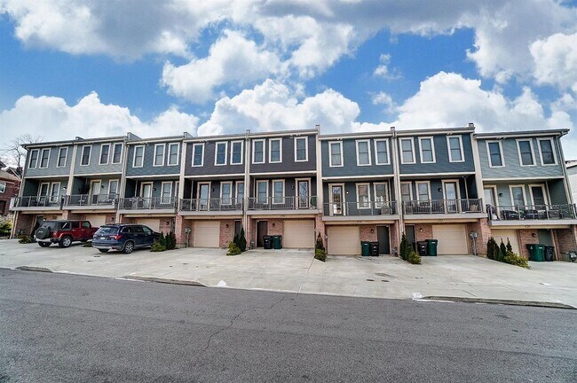 Garage entrance - 438 Northern Ave