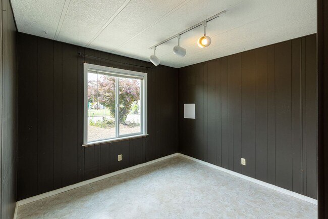 Building Photo - 2818 N Joel Rd