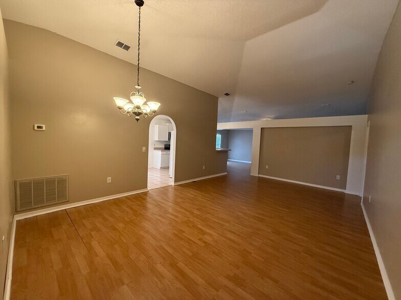 Building Photo - 1574 Stefan Cole Ln