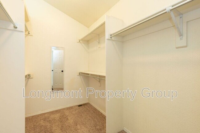Building Photo - 4964 Shenandoah Ave