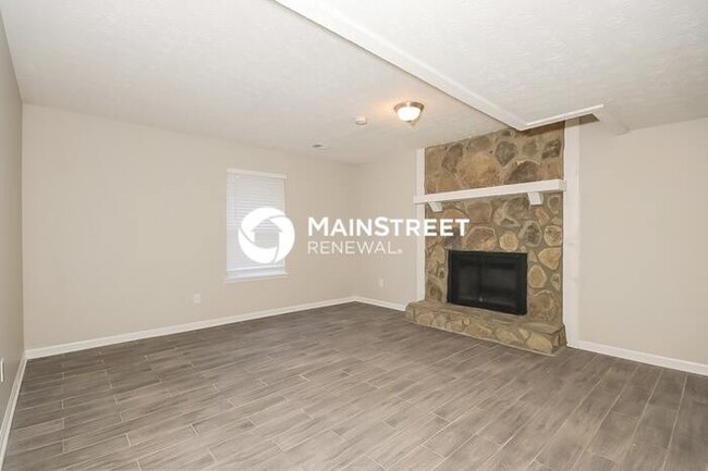 Building Photo - 2780 Deerfield Dr