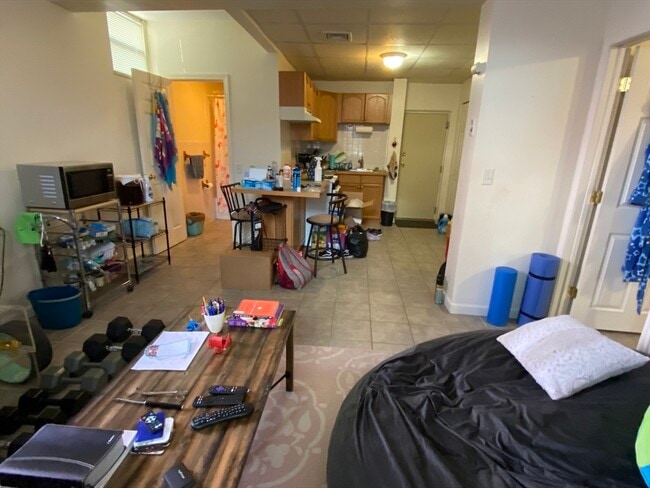 Building Photo - 66 Lake Avenue