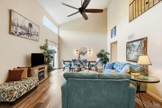 Building Photo - 4822 Huron Dr