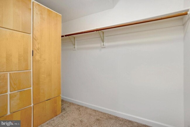 Building Photo - 12158 Salemtown Dr