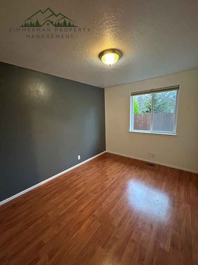 Building Photo - 3 Bedroom Home In Santa Clara!