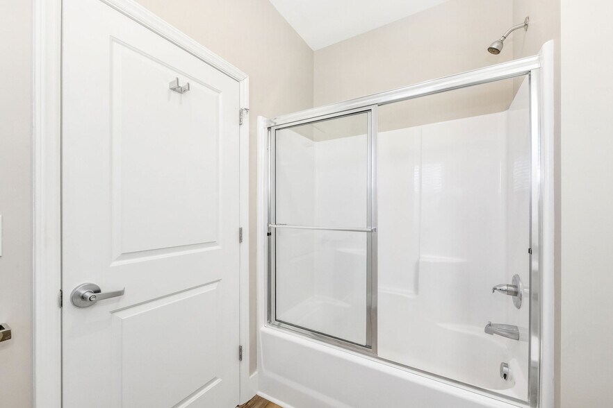 Building Photo - 203 Wallace Cir