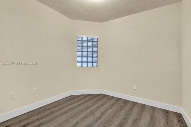 Building Photo - 8620 NW 97th Ave