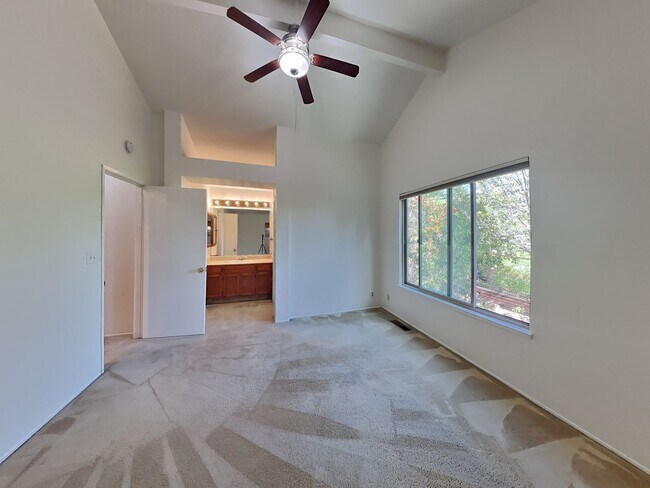 Building Photo - Spacious 4/2.5 Two-Story Home in Martinez Available Now!