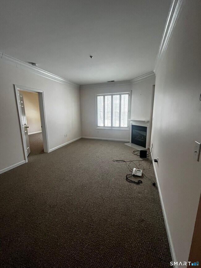 Building Photo - 105 Richards Ave