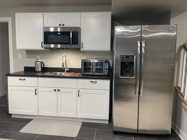 Building Photo - 3007 Sun Valley Dr