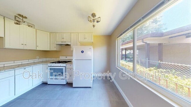 Building Photo - 3269 Briggs Ave