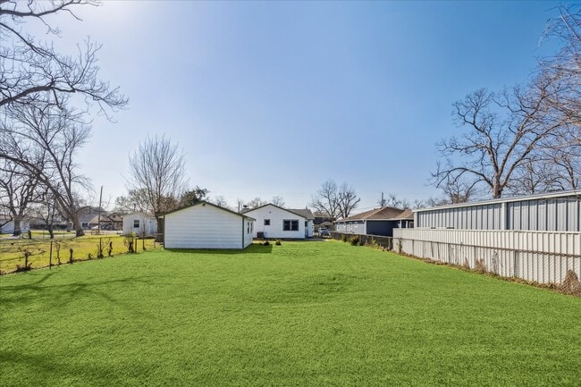 Building Photo - 1115 Post St