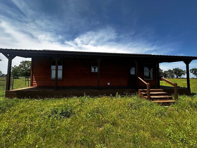 Primary Photo - CABIN - Brock ISD - HORSES WELCOME