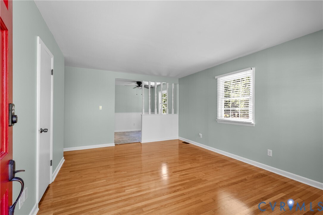 Building Photo - 552 S 22nd Ave