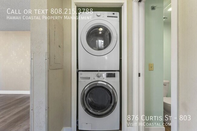 Building Photo - 876 Curtis St