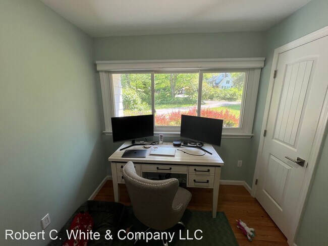 Building Photo - 3 br, 2 bath House - 11 Walker Lane