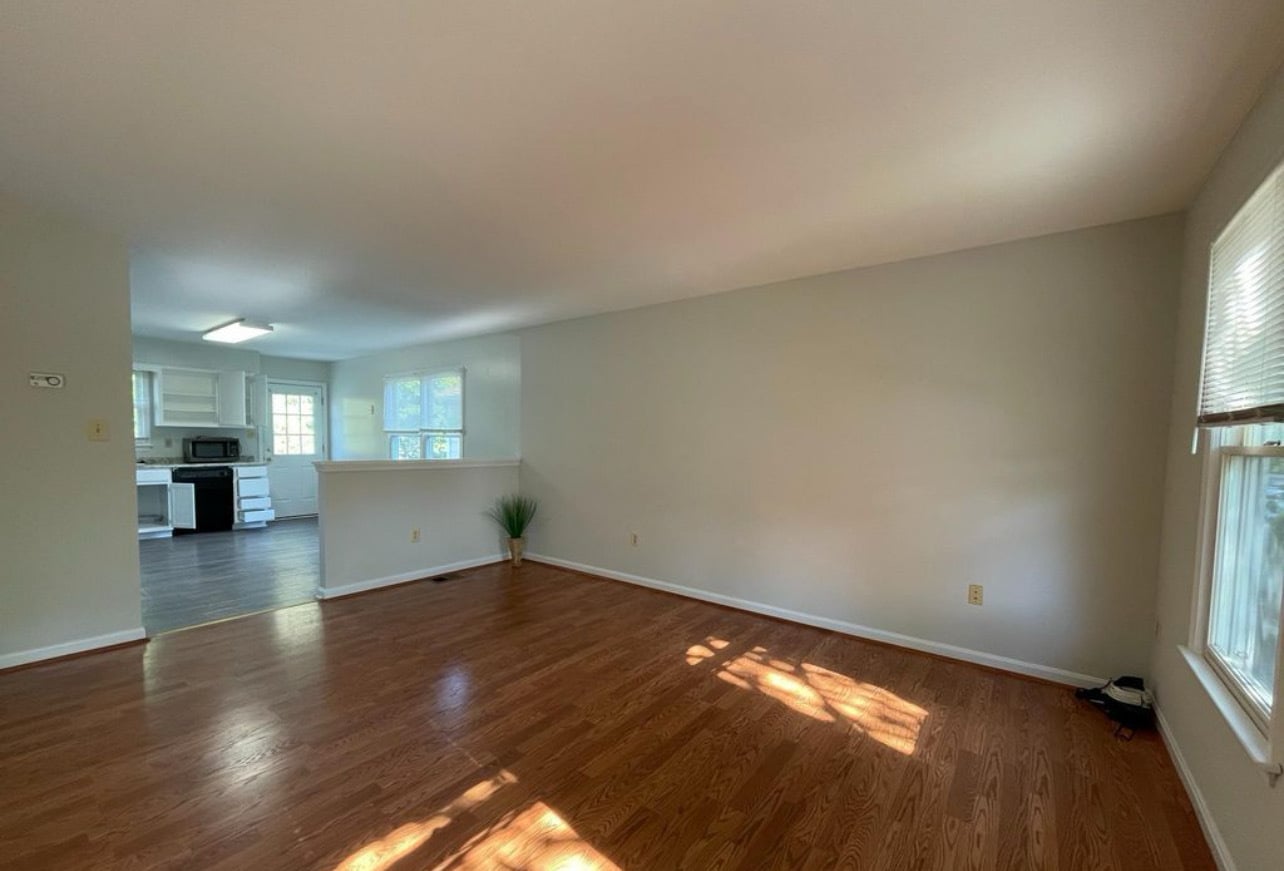 Building Photo - 8729 36th Ave