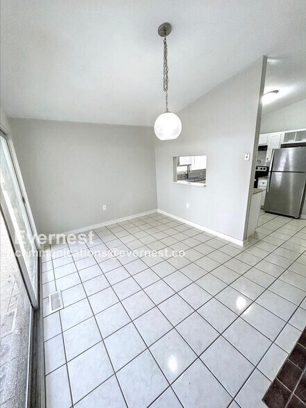 Building Photo - 1610 Gallant Fox Dr