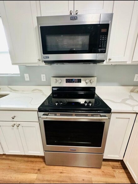 Stovetop - 4916 Mecca St