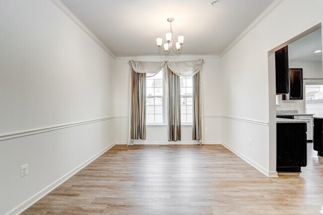Building Photo - 9307 Drumman Dr