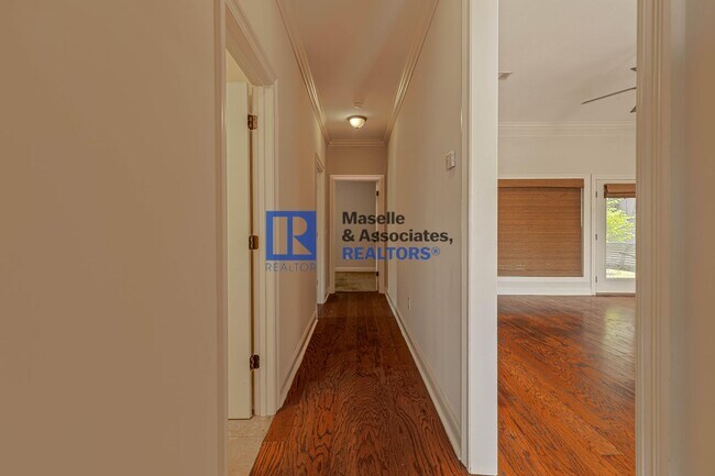 Building Photo - 6 MONTH LEASE OPTION!!! 4 Bed/2 Bath Home ...