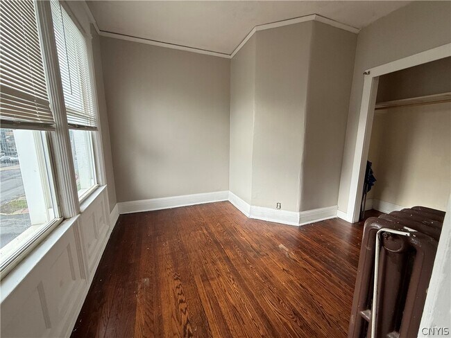Building Photo - 2012 Whitesboro St