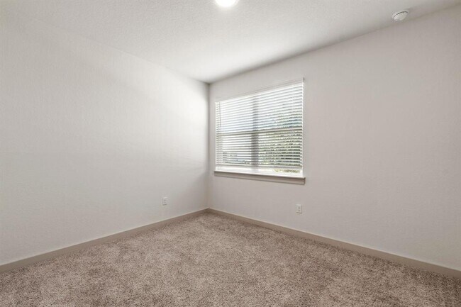 Building Photo - 3024 Louris Ln