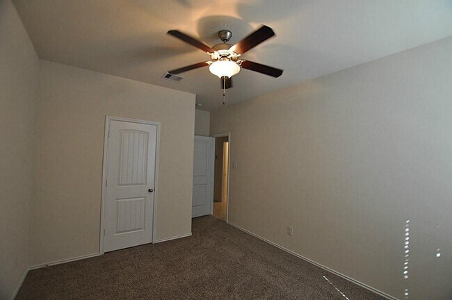 Building Photo - 23607 Legano Dr