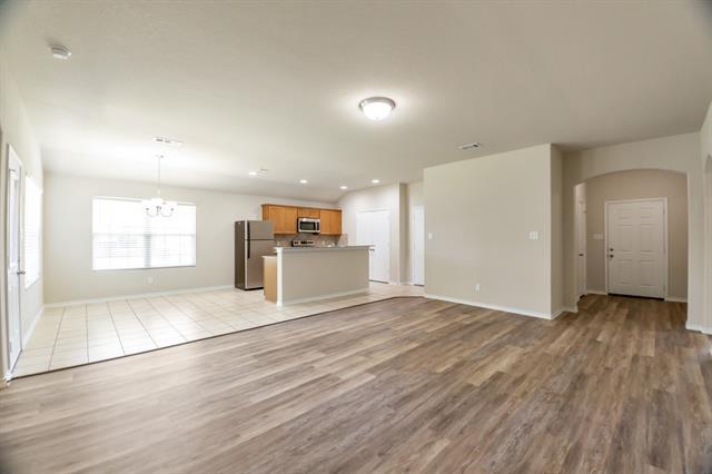 Building Photo - 5910 Bonnell Ave
