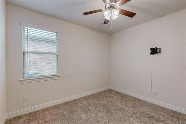 Building Photo - 10925 Klondike Ln