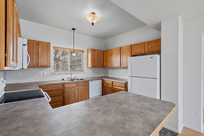 Building Photo - Spacious 4-Bedroom Home in North Fort Collins