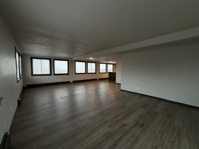 Building Photo - 16 N Broadway St