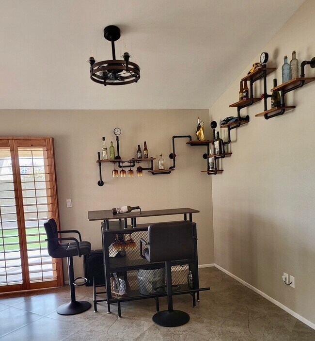 Building Photo - 6609 W Sierra St