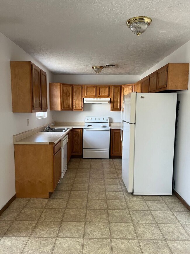 Building Photo - 1227 Sanpat Ln