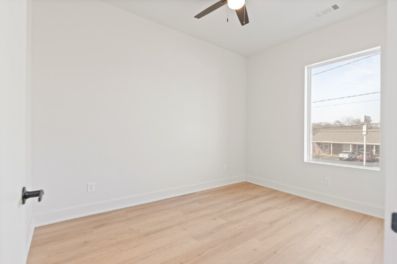 Building Photo - 1090 Haysboro Ave