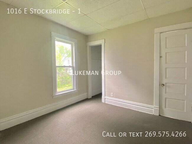 Building Photo - 1016 E Stockbridge-1