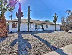 Building Photo - 2421 W Anderson Ave