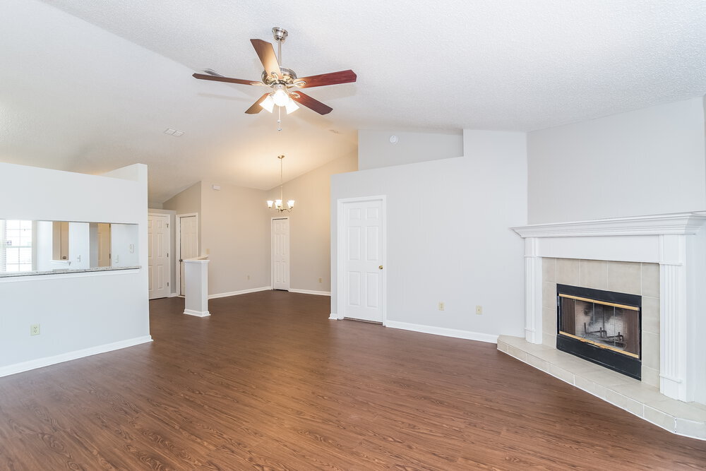 Building Photo - 3268 Avalon Dr