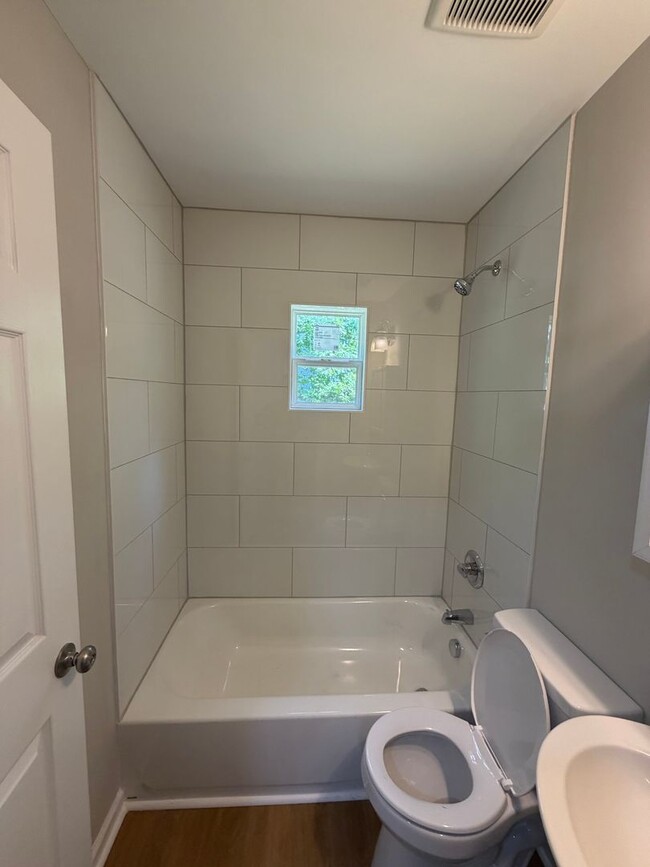 Building Photo - Rebuilt 2 Bedroom House in Gastonia!!