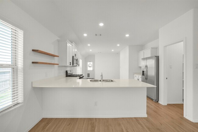 Building Photo - 3003 Halleton Ct.