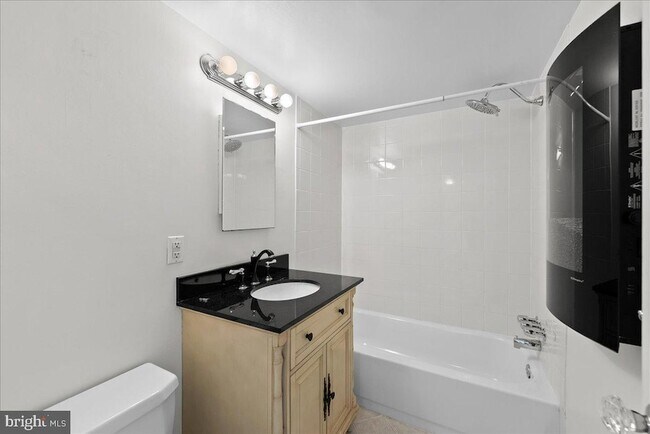 Building Photo - 501 Slaters Ln
