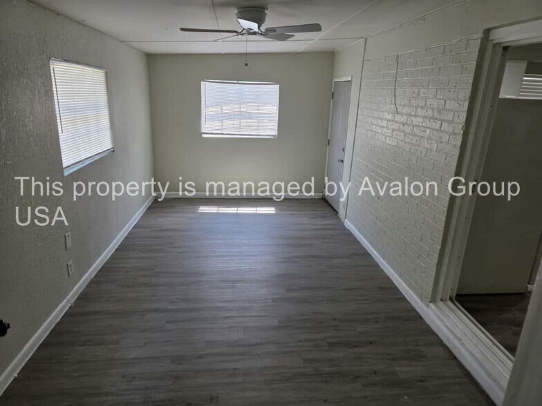 Building Photo - 3137 Kingston St