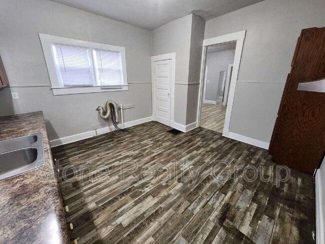 Building Photo - 1207 N 15th St