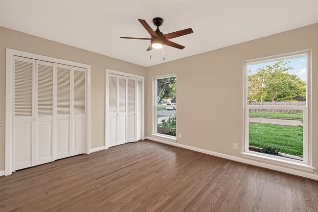 Building Photo - 11206 Huggins Dr