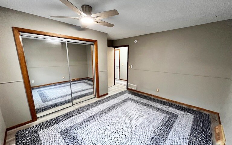 Building Photo - 3879 Polk St NE