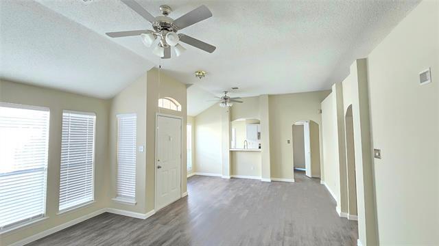 Building Photo - 5205 Wedgewood Dr