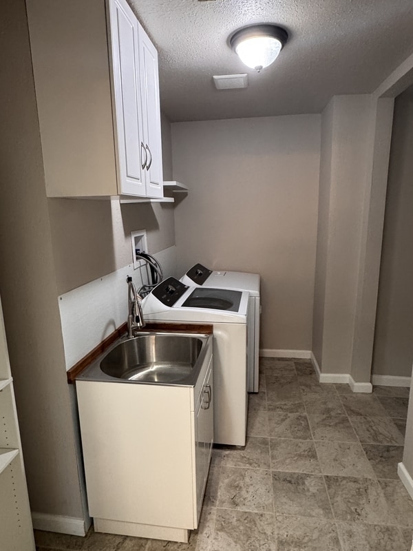 Building Photo - 17554 Patricia Way