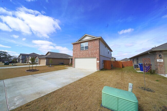 Building Photo - Like New Home in Red River Ranch (Cibolo) ...